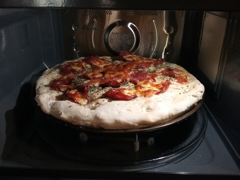 LG NeoChef Pizza.jpg